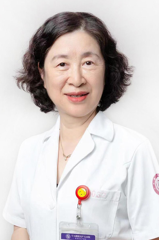陈  文
